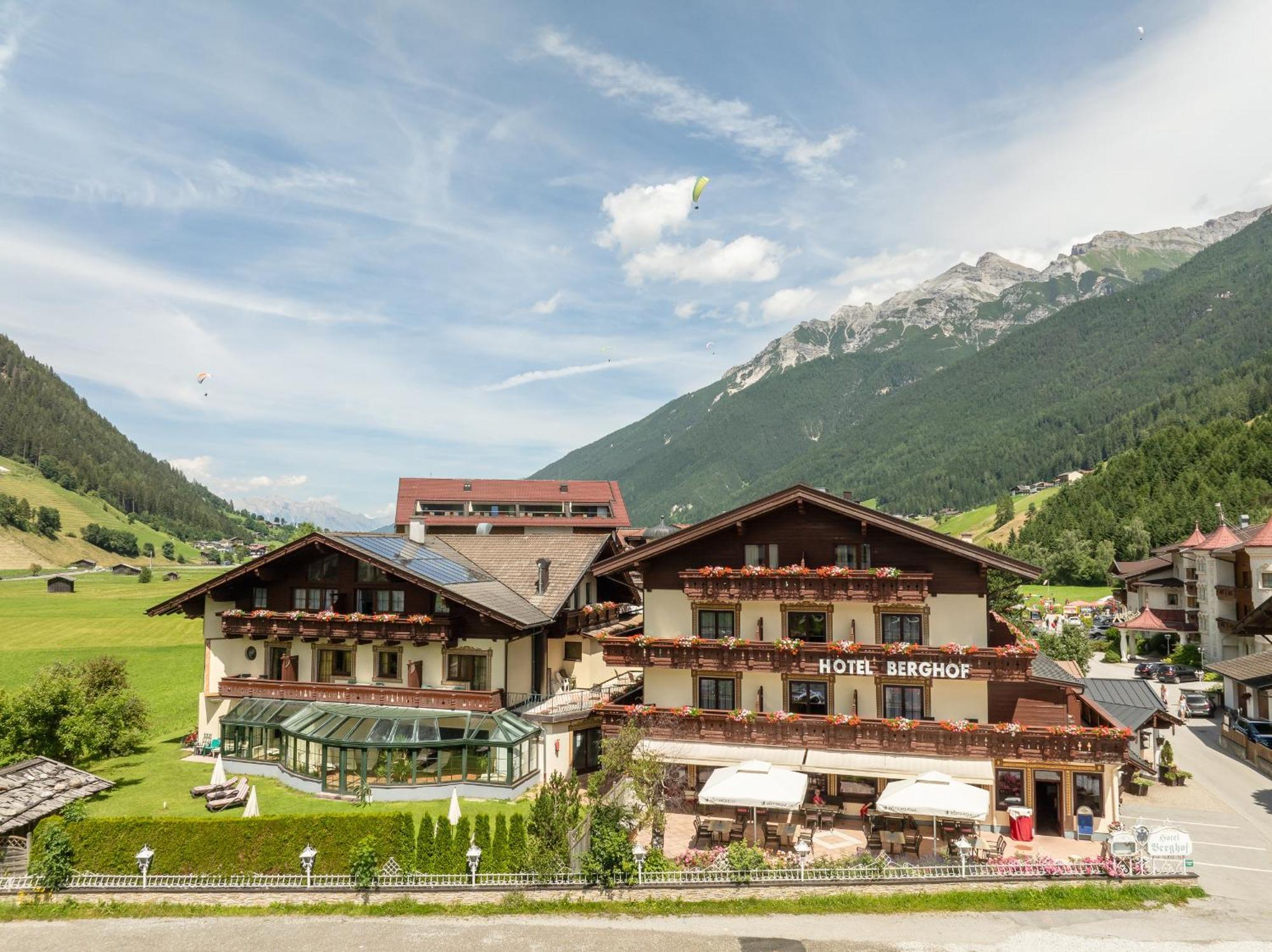 Hotel Berghof Neustift im Stubaital Εξωτερικό φωτογραφία