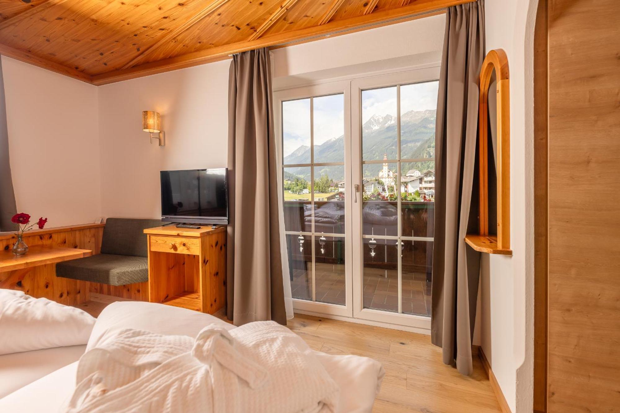 Hotel Berghof Neustift im Stubaital Εξωτερικό φωτογραφία