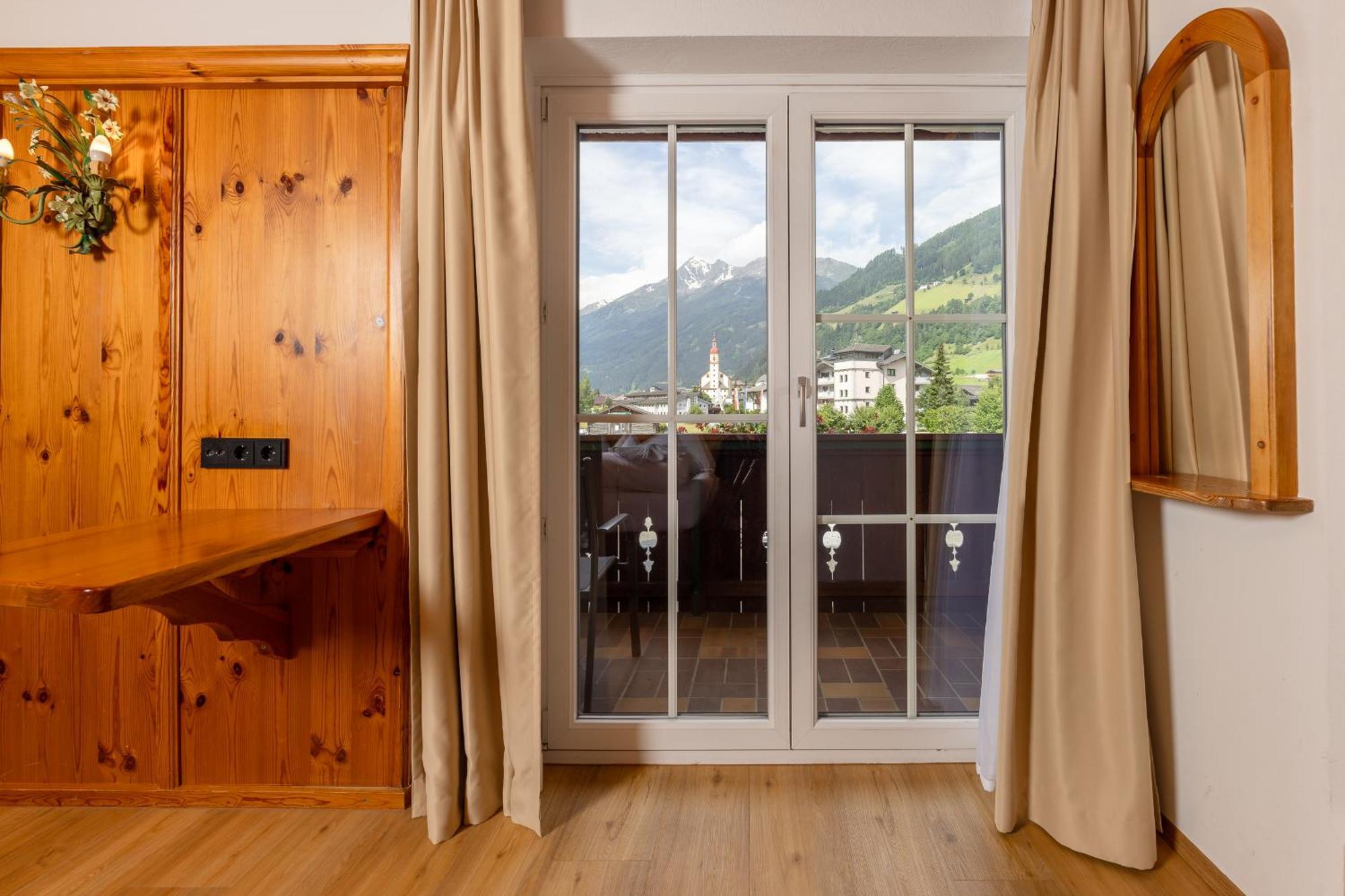 Hotel Berghof Neustift im Stubaital Εξωτερικό φωτογραφία